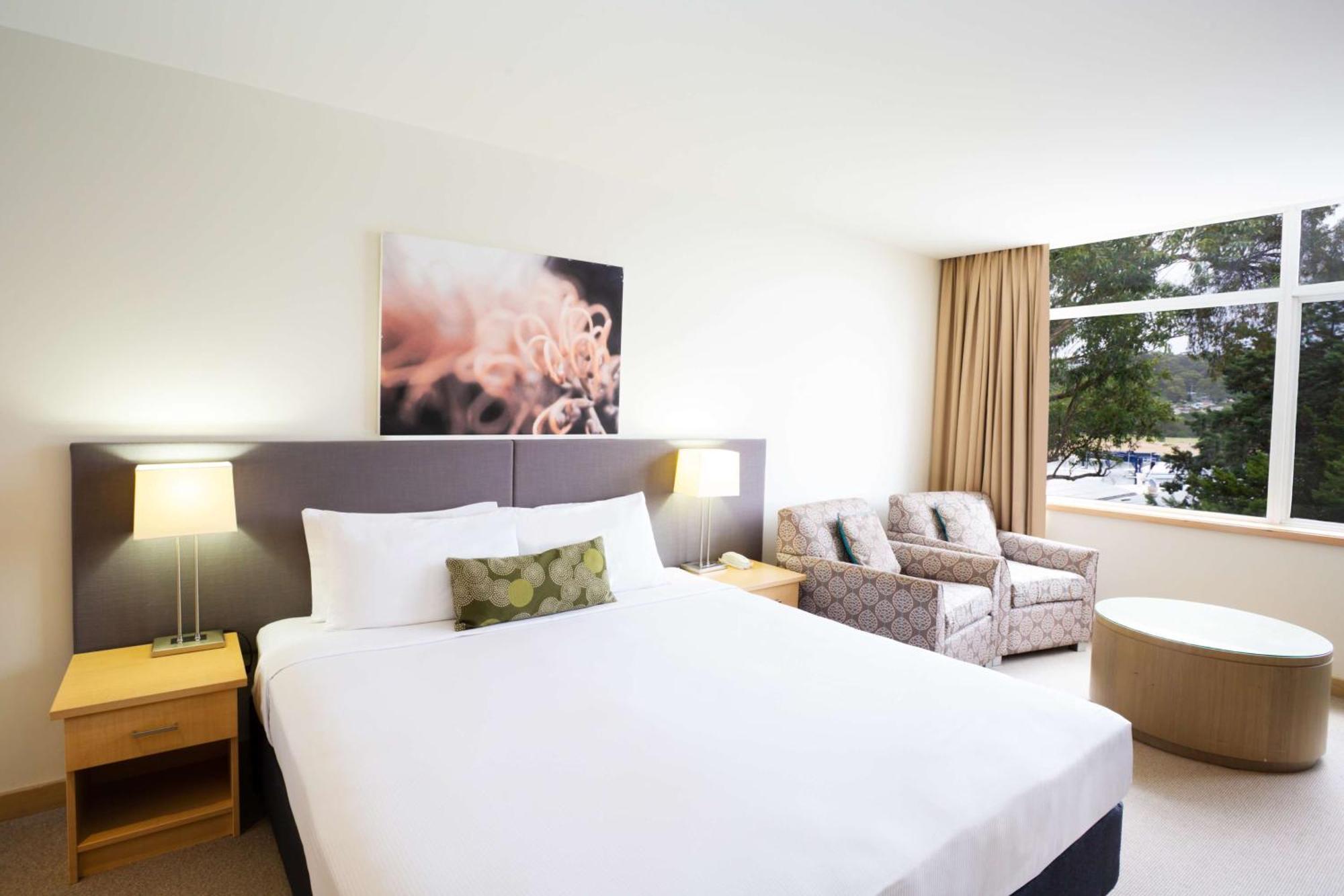 เมโทร มิราจ โฮเต็ล นิวพอร์ท Hotel นิวพอร์ต ภายนอก รูปภาพ